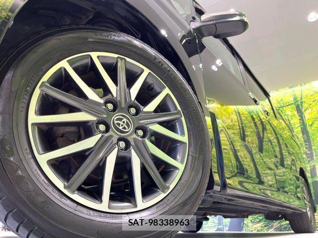 Toyota VOXY 2015-07 8851035-13
