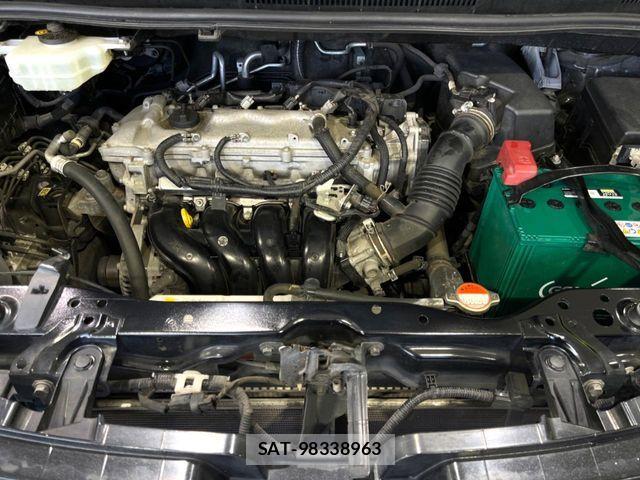 Toyota VOXY 2015-07 8851035-18