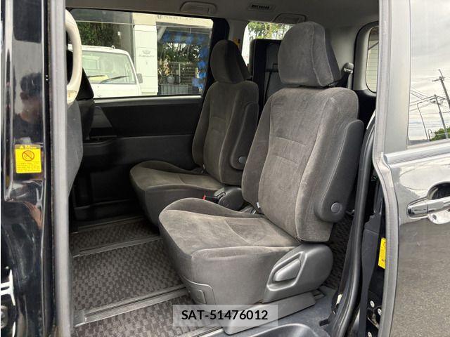 Toyota VOXY 2011-09 8851046-4