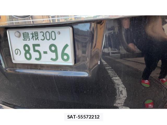 Toyota VOXY 2017-10 8851041-12