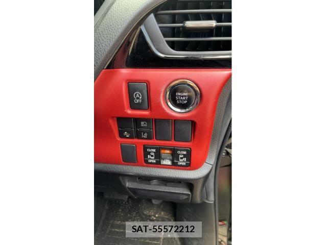 Toyota VOXY 2017-10 8851041-7