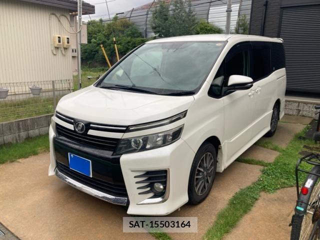 Toyota VOXY 2016-09 8851039-2