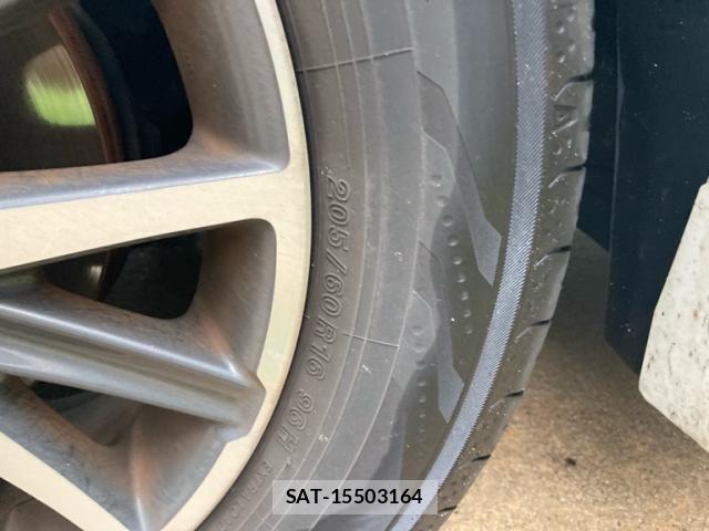 Toyota VOXY 2016-09 8851039-6