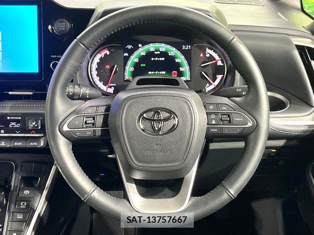 Toyota VOXY 2024-08 8851027-8