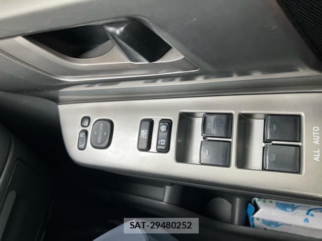 Toyota VOXY 2007-11 8851054-14