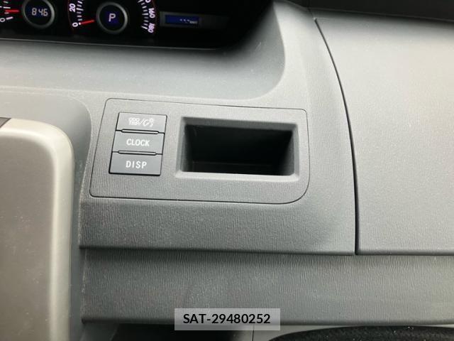 Toyota VOXY 2007-11 8851054-16