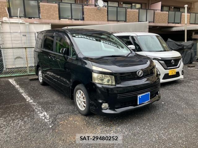 Toyota VOXY 2007-11 8851054-1