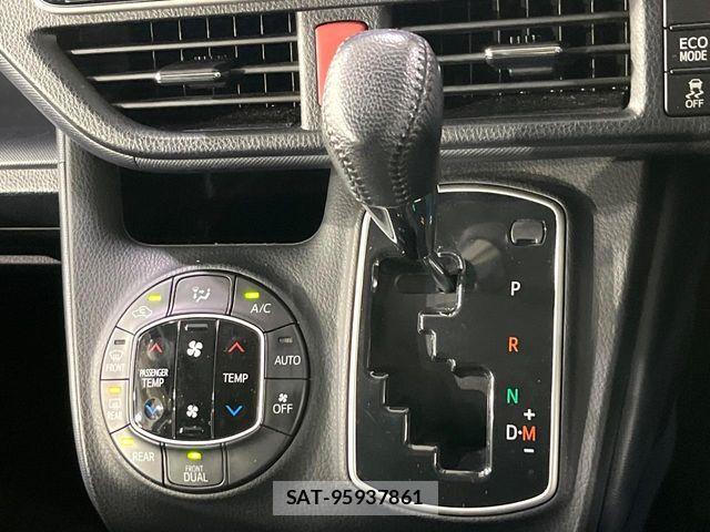 Toyota VOXY 2015-12 8851034-5