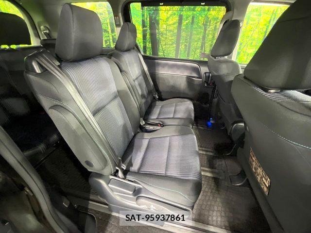 Toyota VOXY 2015-12 8851034-8