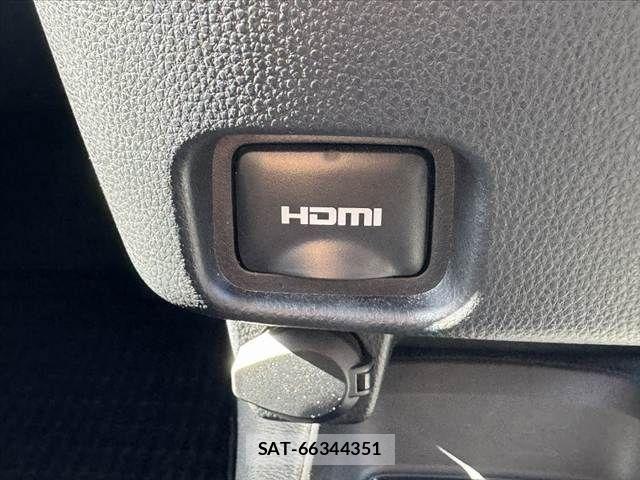 Toyota VOXY 2024-02 8851022-29