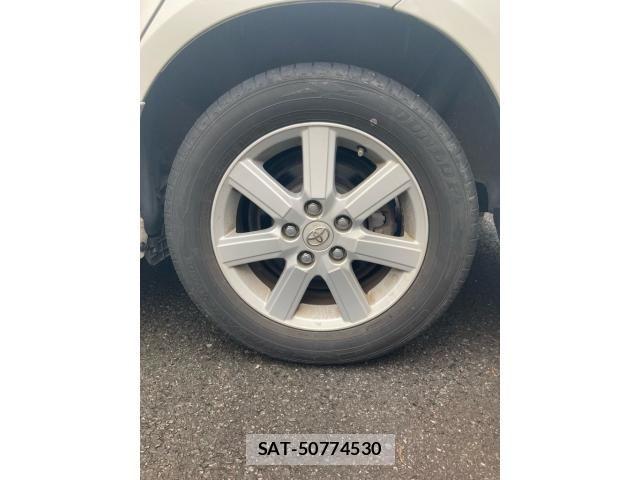 Toyota VOXY 2007-08 8851053-9