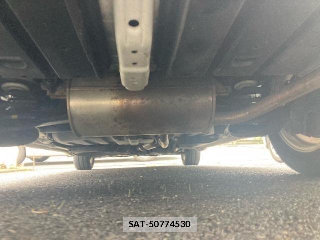 Toyota VOXY 2007-08 8851053-7