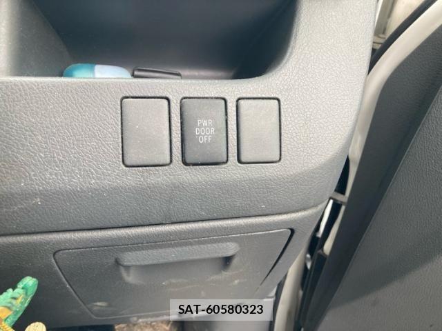Toyota VOXY 2008-03 8851052-14
