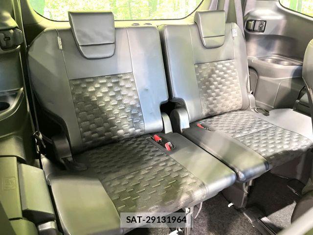 Toyota VOXY 2022-03 8851025-9