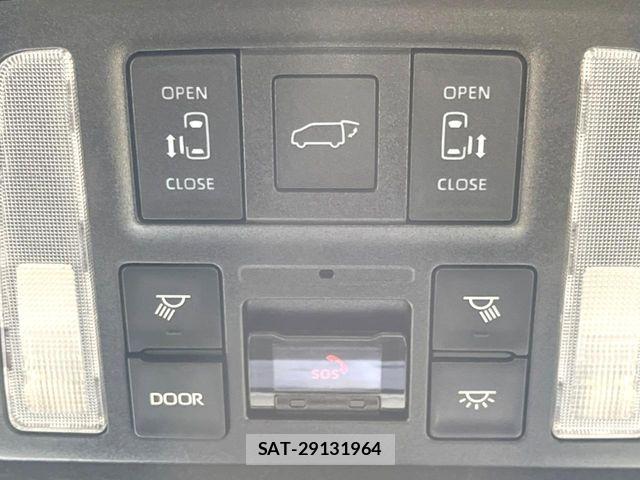 Toyota VOXY 2022-03 8851025-5