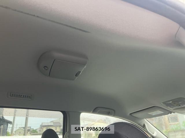 Toyota VOXY 2012-02 8851047-5