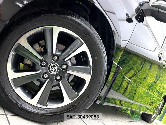 Toyota VOXY 2019-06 8851033-13