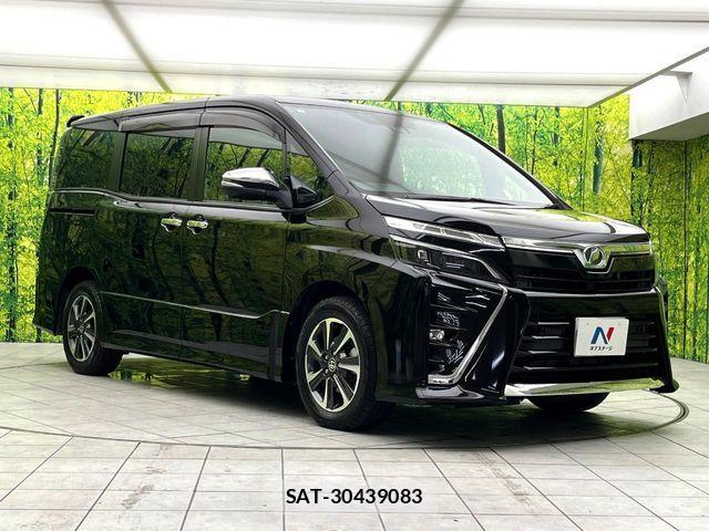 Toyota VOXY 2019-06 8851033-16