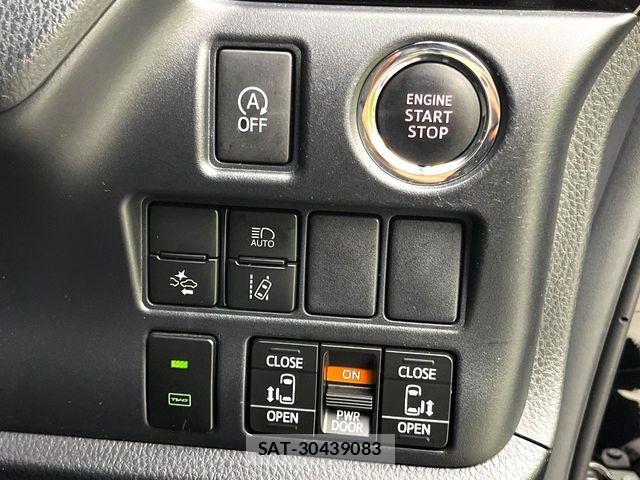 Toyota VOXY 2019-06 8851033-6
