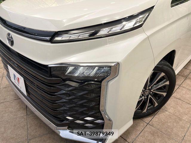 Toyota VOXY 2023-08 8851026-15