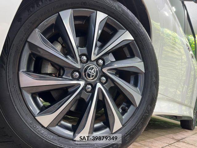 Toyota VOXY 2023-08 8851026-16