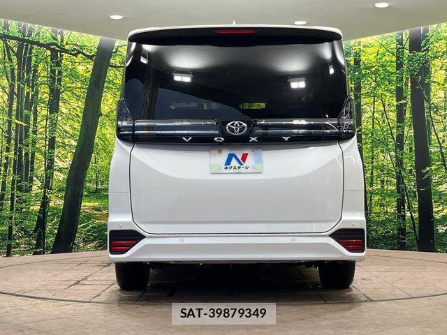 Toyota VOXY 2023-08 8851026-18