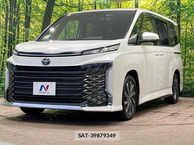 Toyota VOXY 2023-08 8851026-19