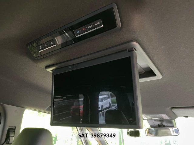 Toyota VOXY 2023-08 8851026-2