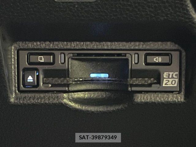 Toyota VOXY 2023-08 8851026-7