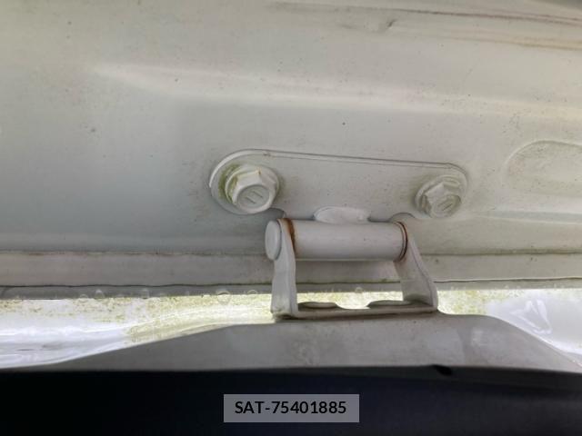 Toyota VOXY 2011-10 8872380-14