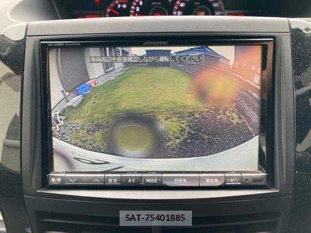 Toyota VOXY 2011-10 8872380-22