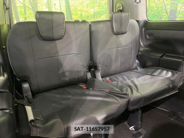 Toyota VOXY 2014-02 8872379-9