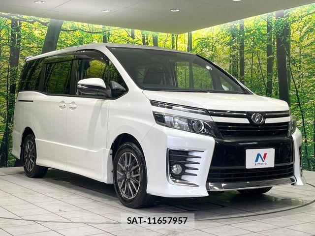 Toyota VOXY 2014-02 8872379-16