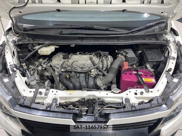 Toyota VOXY 2014-02 8872379-18