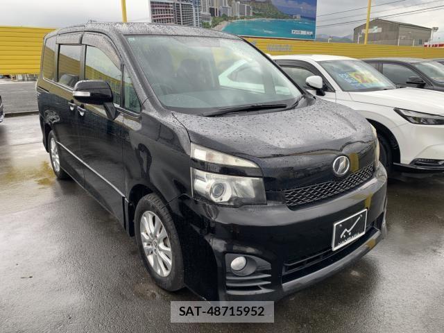 Toyota VOXY 2011-11 8872378-2