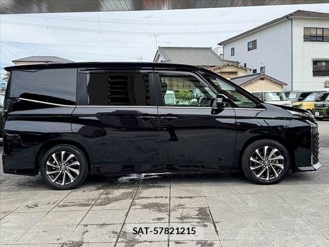Toyota VOXY 2024-05 8882867-10