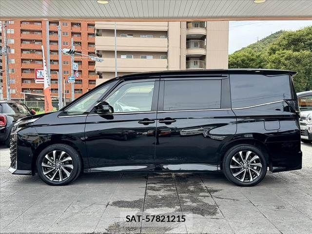 Toyota VOXY 2024-05 8882867-11