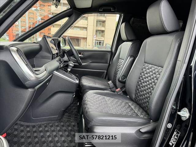 Toyota VOXY 2024-05 8882867-16