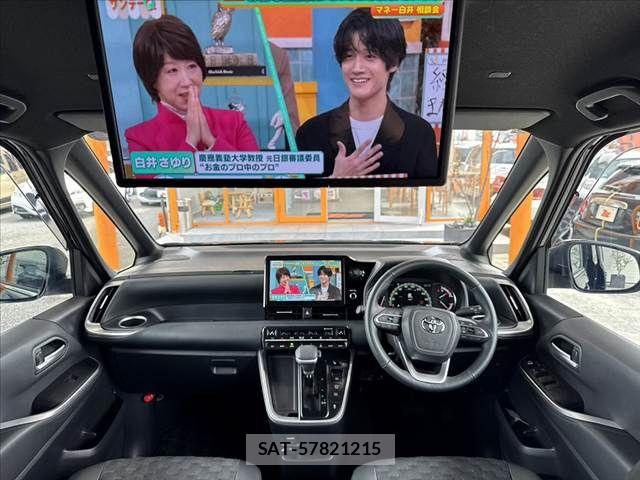 Toyota VOXY 2024-05 8882867-1