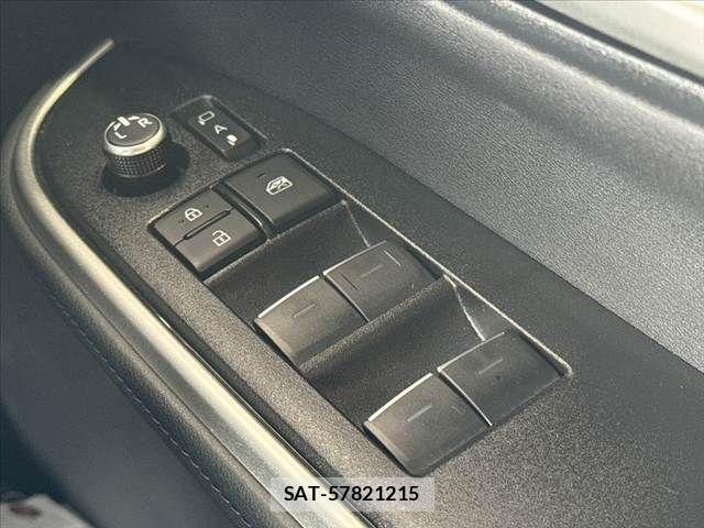 Toyota VOXY 2024-05 8882867-27