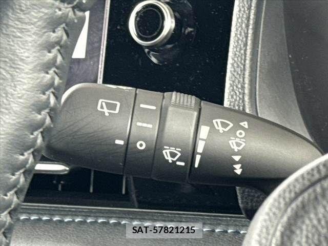 Toyota VOXY 2024-05 8882867-28