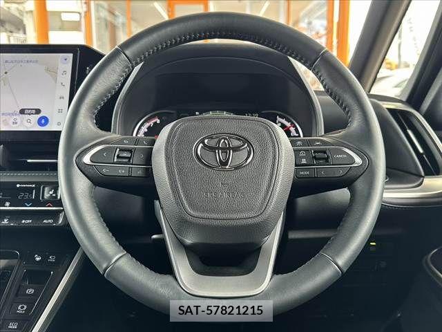 Toyota VOXY 2024-05 8882867-4