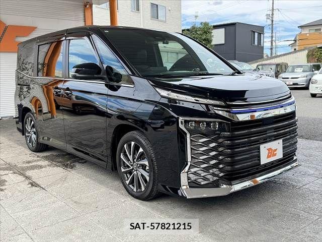 Toyota VOXY 2024-05 8882867-7