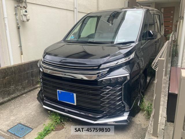 Toyota VOXY 2023-09 8882868-0