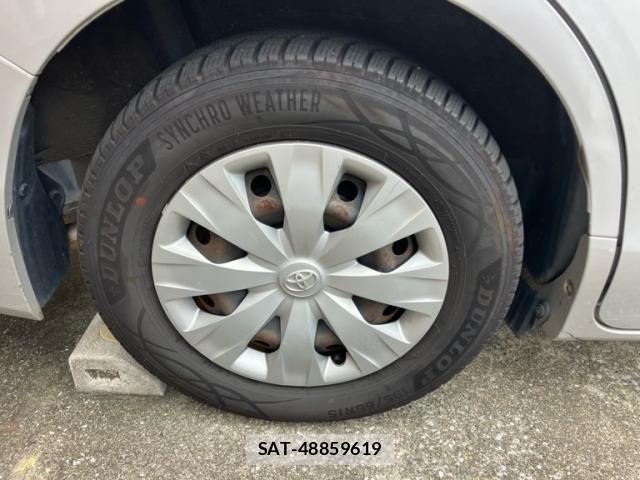 Toyota VOXY 2017-10 8882901-5