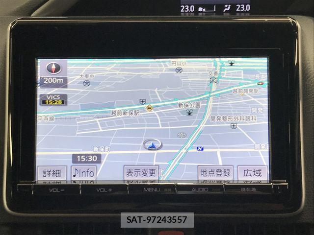 Toyota VOXY 2018-12 8882876-10