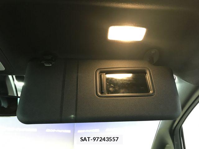 Toyota VOXY 2018-12 8882876-19