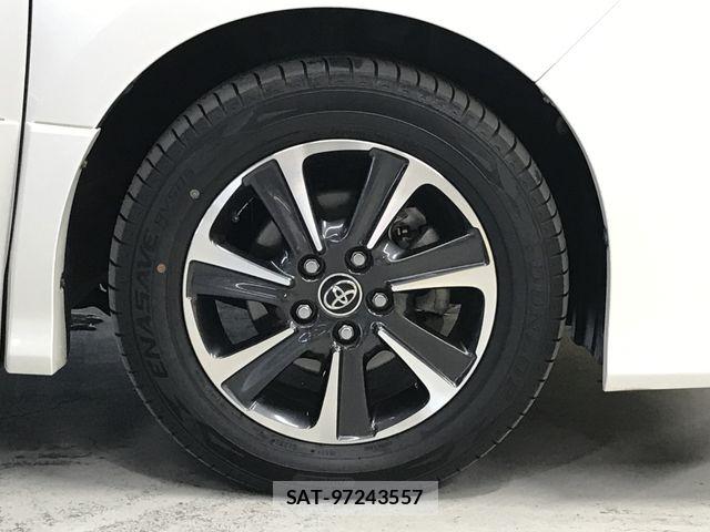 Toyota VOXY 2018-12 8882876-25