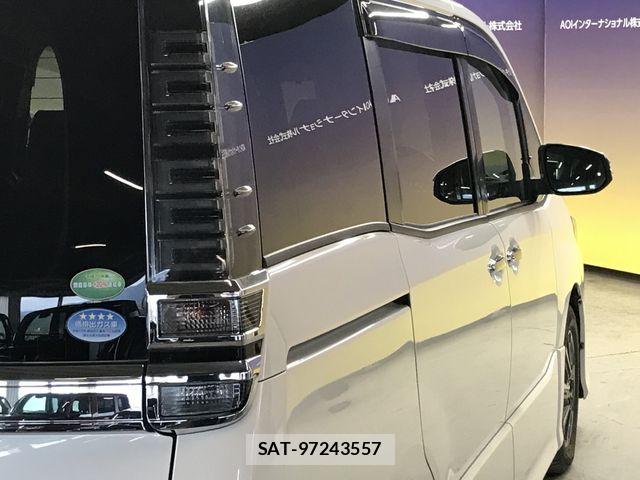 Toyota VOXY 2018-12 8882876-26