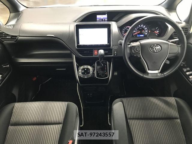 Toyota VOXY 2018-12 8882876-4
